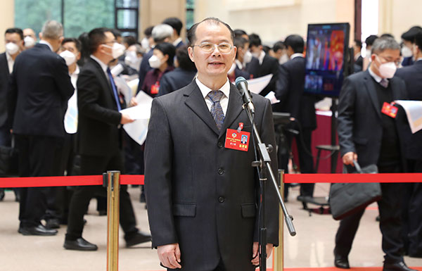 省政協委員、致公黨廣東省委會專職副主委黃小彪：高標準建設華僑經濟文化合作試驗區