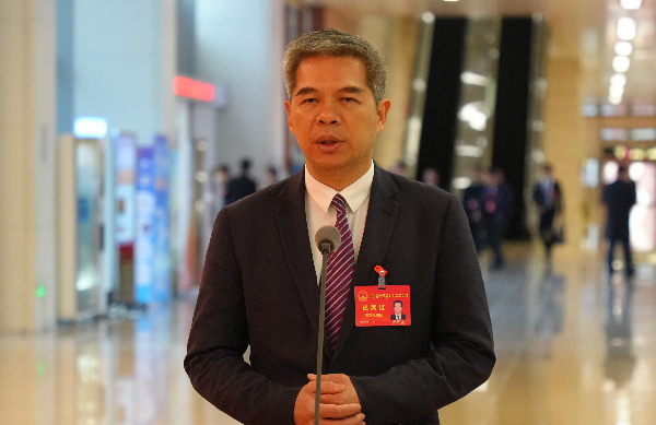 省人大代表、揭陽普寧市中醫醫院院長羅列波：構建醫養聯合服務體 提升中醫藥適老服務