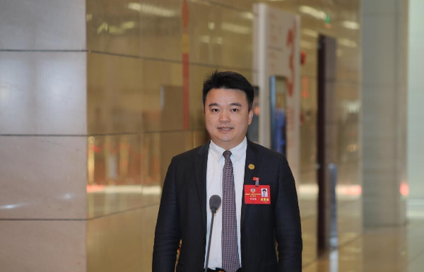 省政協委員、中山大學中山眼科中心主任林浩添：守護孩子們的“睛”彩“視”界